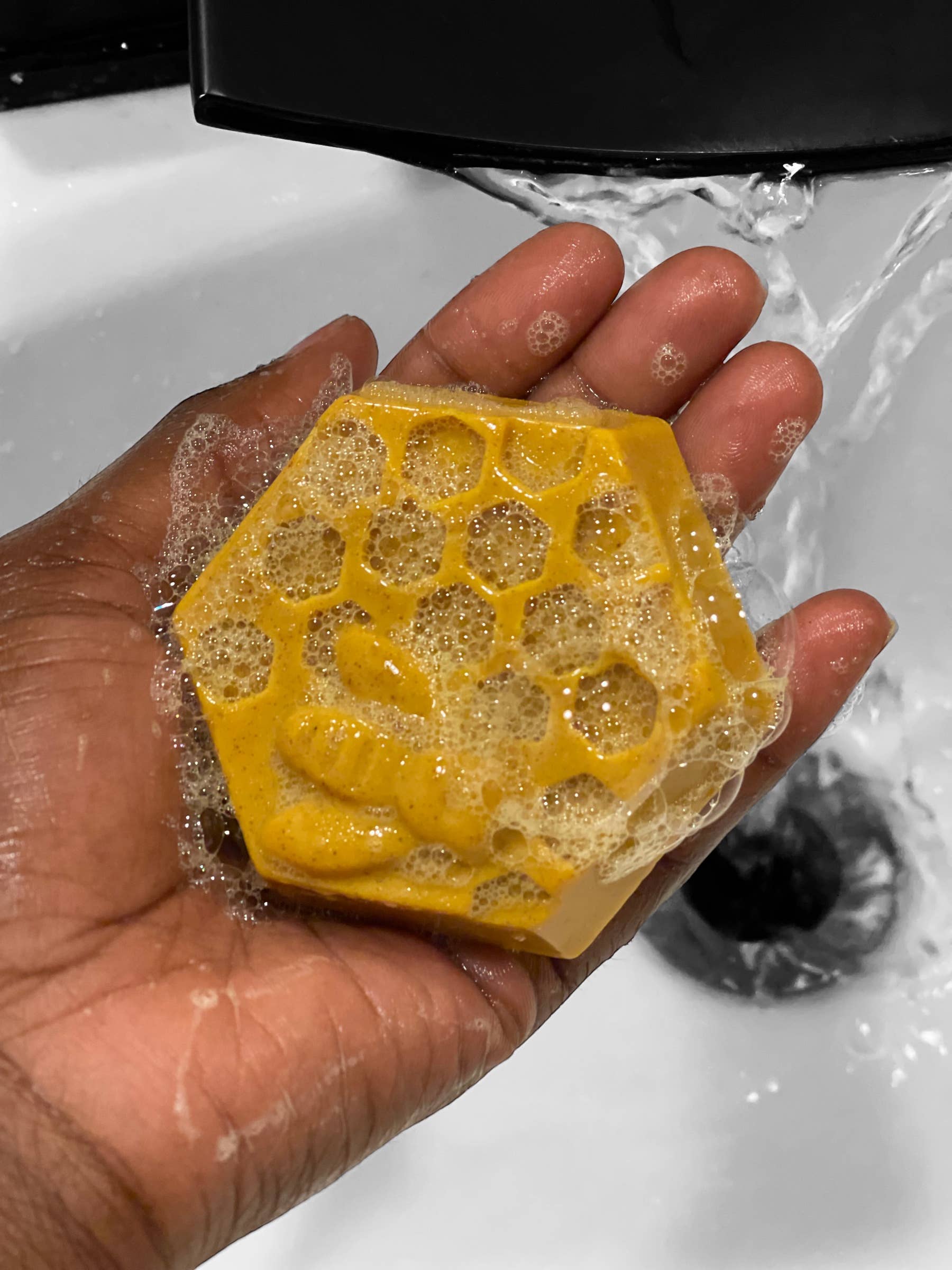 Bee-Youtiful Beauties - Turmeric & Honey Soap