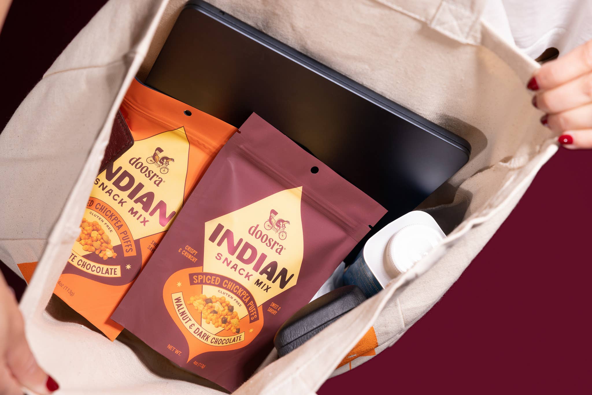 Doosra Indian Snack Mix - Walnut & Dark Chocolate (4oz)